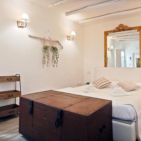 La Casa Del Melo Hotel Bari Luaran gambar